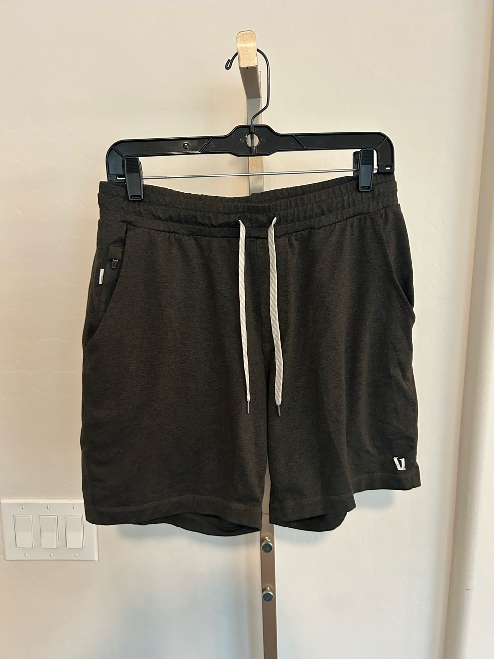 Vuori Ponto Performance Shorts 7” Men’s Medium $84 Green